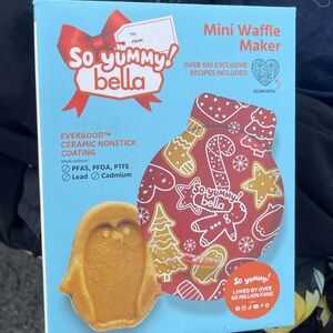 Abella Festive Red and White Mini Waffle Maker